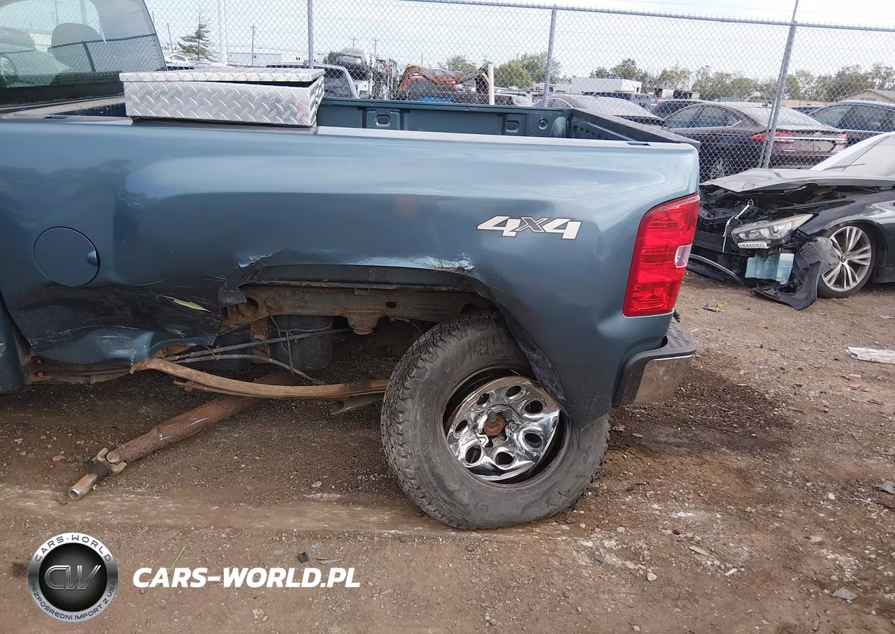 2011 Chevrolet Silverado 1500 Work Truck VIN:1GCNKPEX0BZ440684 - 6