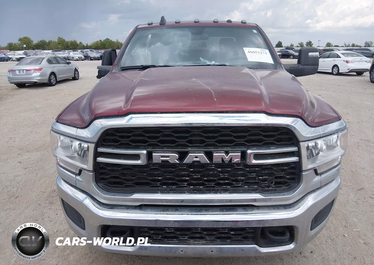 2024 Ram 3500 Tradesman 4X4 8' Box VIN:3C63RRGLXRG379340 - 11