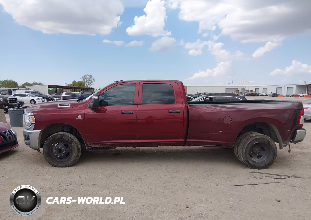 2024 Ram 3500 Tradesman 4X4 8' Box VIN:3C63RRGLXRG379340 - 13