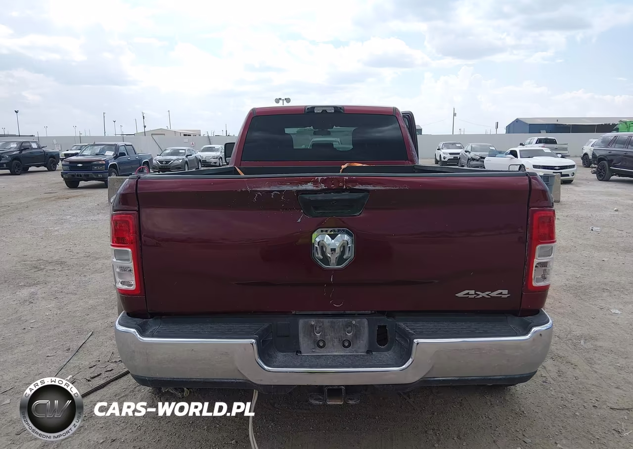 2024 Ram 3500 Tradesman 4X4 8' Box VIN:3C63RRGLXRG379340 - 14