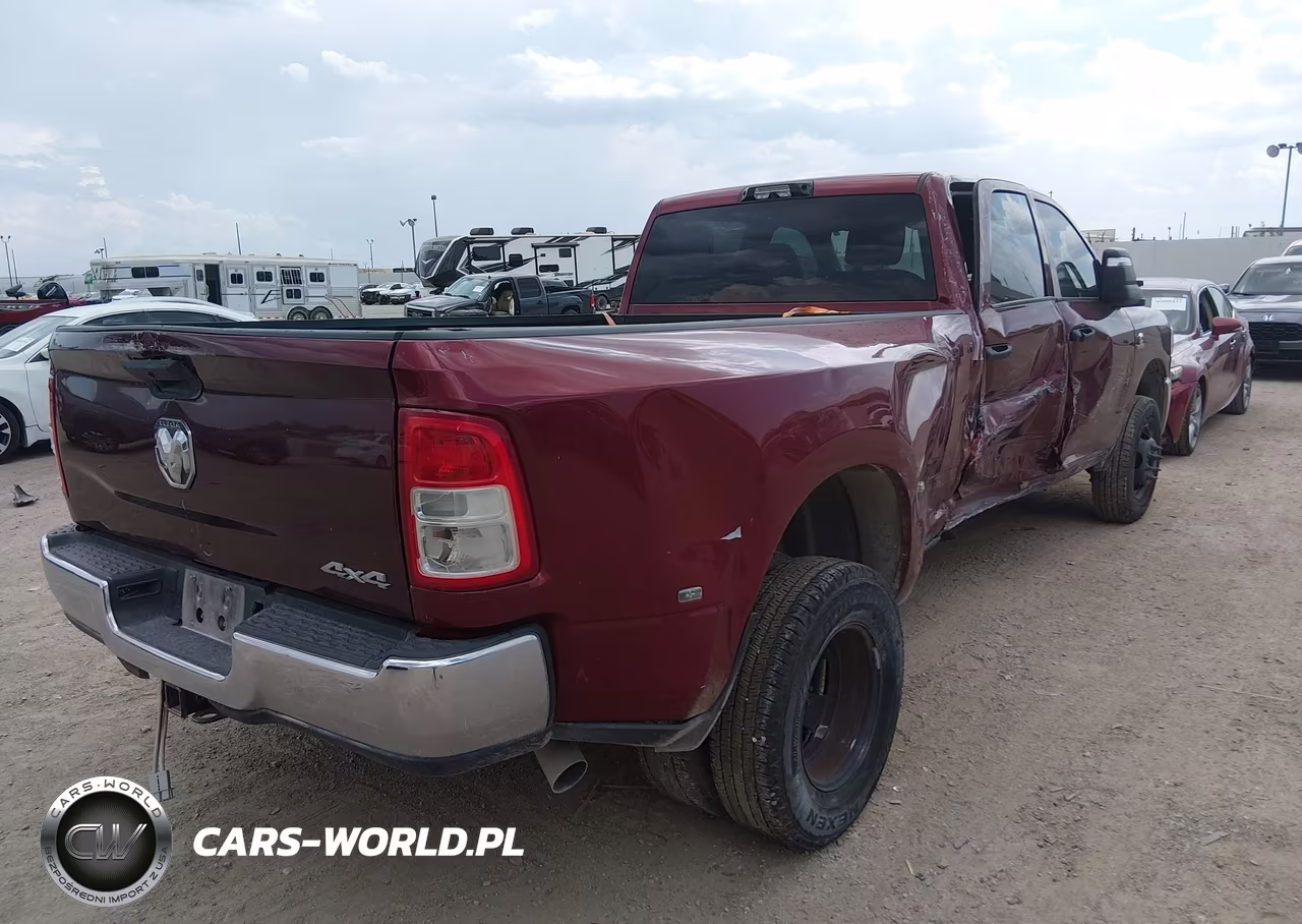 2024 Ram 3500 Tradesman 4X4 8' Box VIN:3C63RRGLXRG379340 - 4