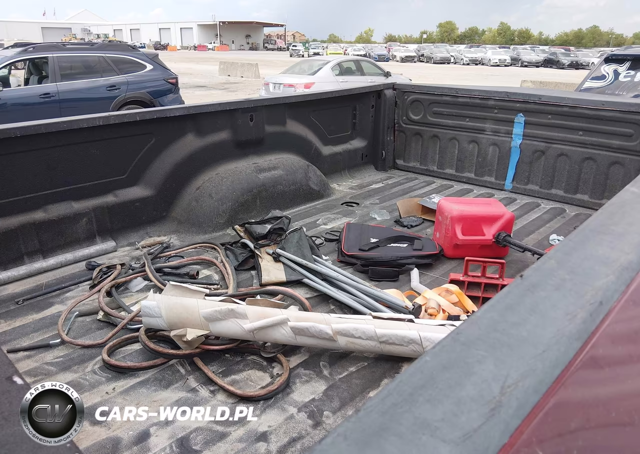 2024 Ram 3500 Tradesman 4X4 8' Box VIN:3C63RRGLXRG379340 - 6