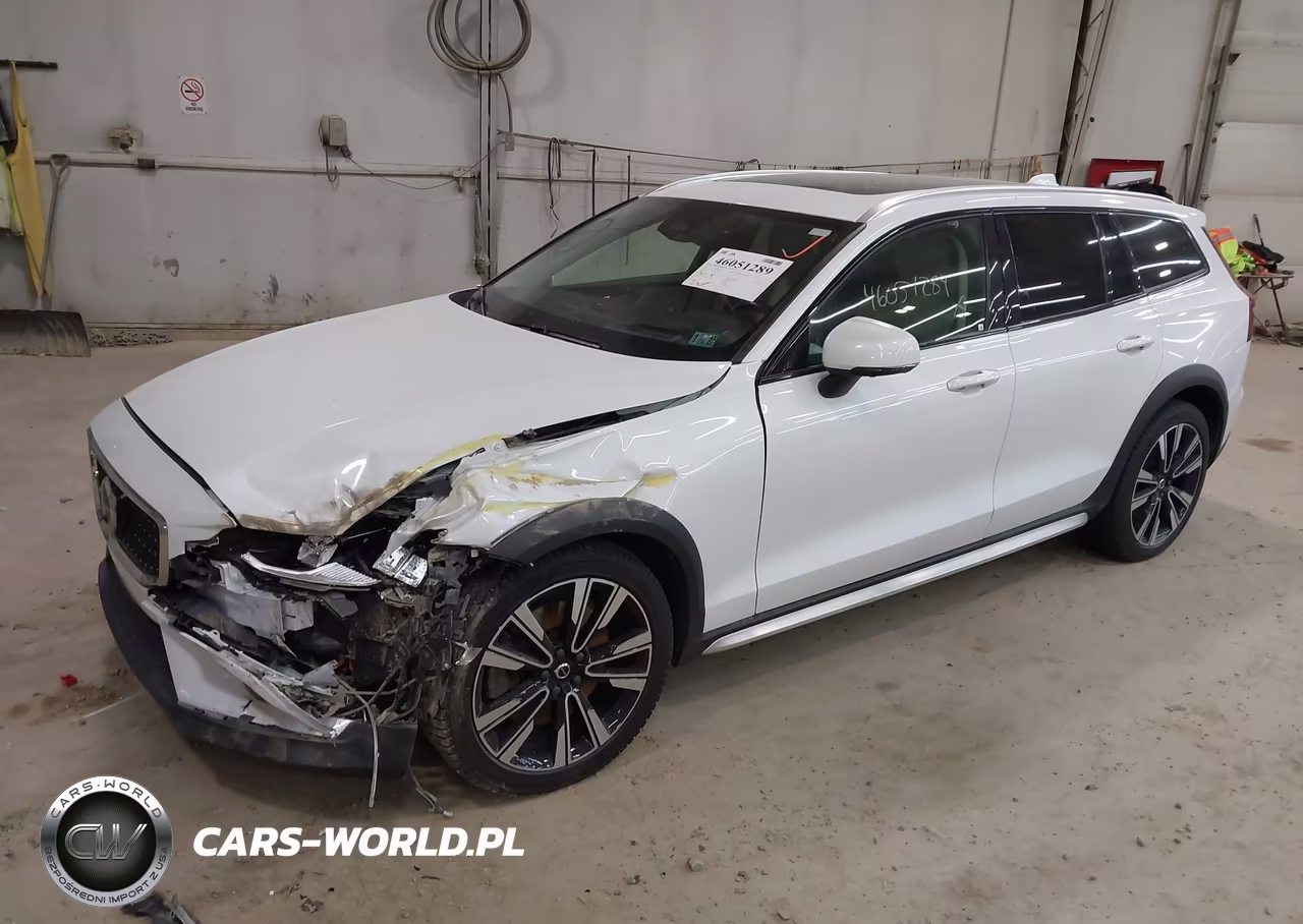 2023 Volvo V60 Cross Country B5 Ultimate VIN:YV4L12WC5P2105765 - 2