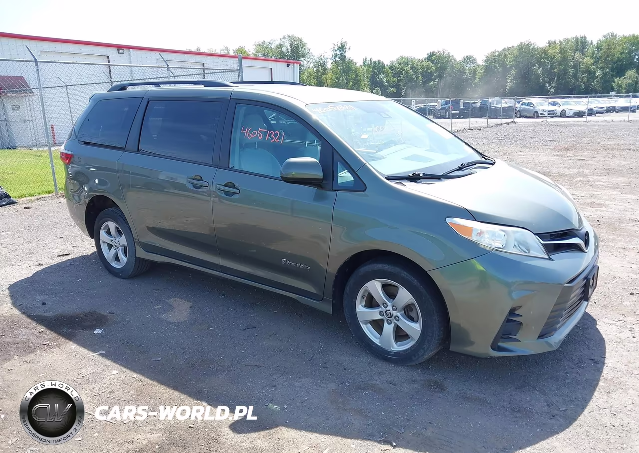 2020 Toyota Sienna Le