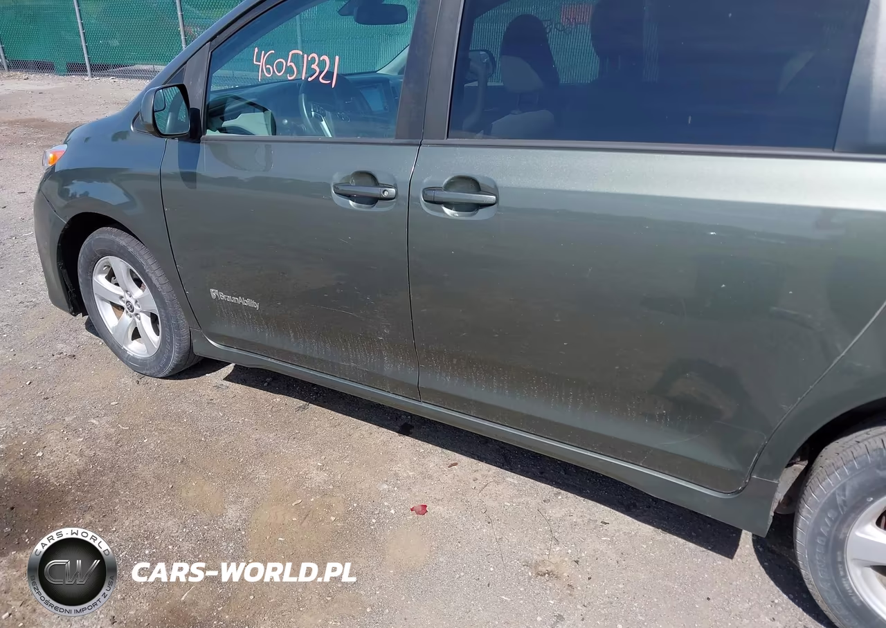 2020 Toyota Sienna Le VIN:5TDKZ3DC1LS066417 - 6
