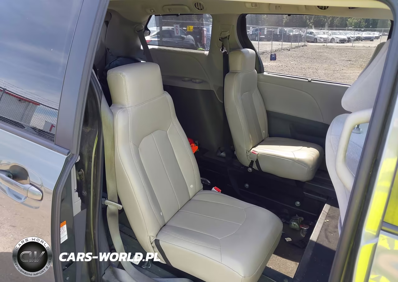 2020 Toyota Sienna Le VIN:5TDKZ3DC1LS066417 - 8