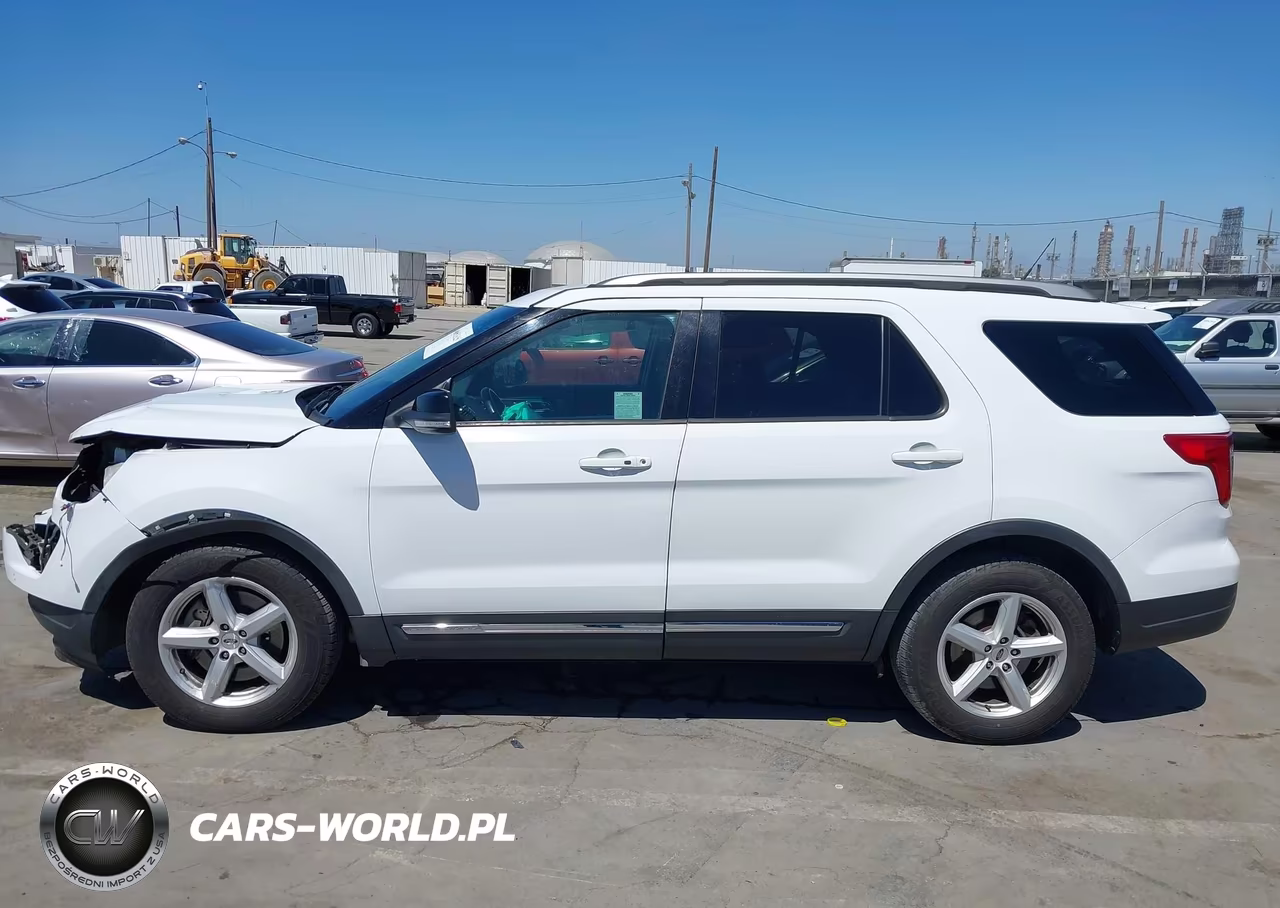 2018 Ford Explorer Xlt VIN:1FM5K7D84JGA42989 - 14
