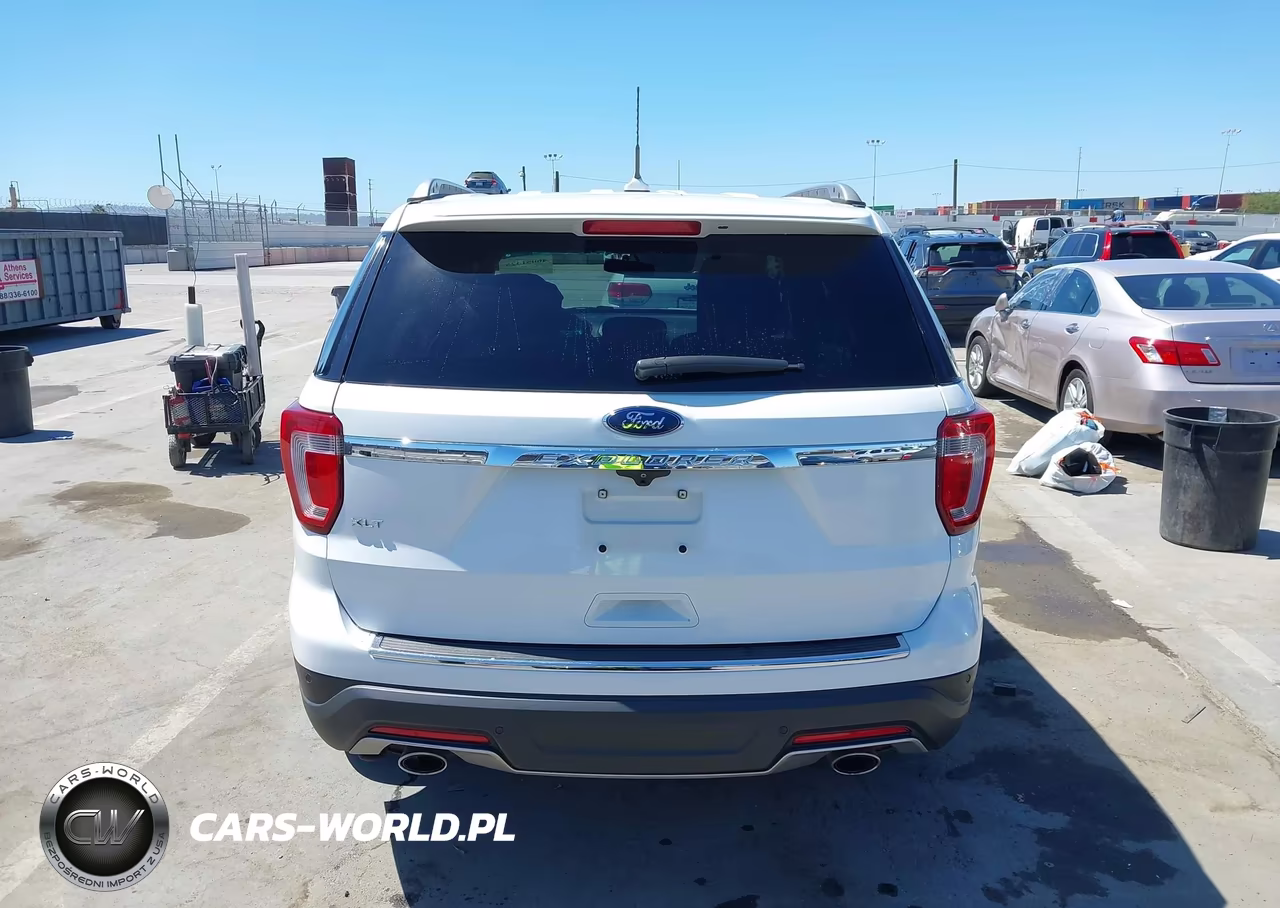 2018 Ford Explorer Xlt VIN:1FM5K7D84JGA42989 - 16