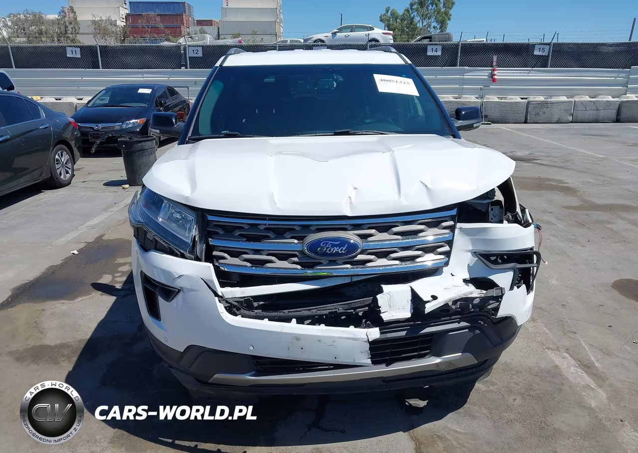 2018 Ford Explorer Xlt VIN:1FM5K7D84JGA42989 - 6