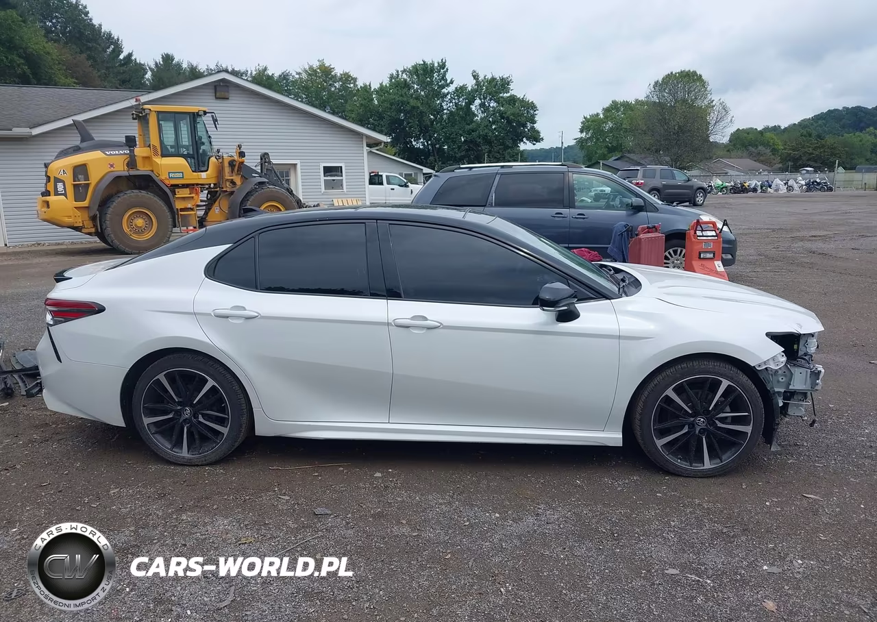 2019 Toyota Camry Xse VIN:4T1B61HK8KU236857 - 14