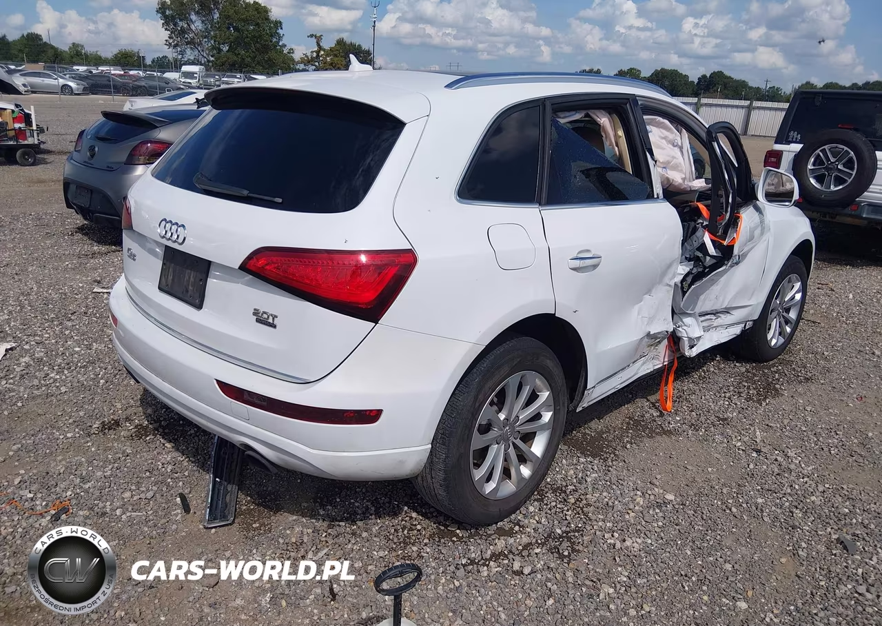2017 Audi Q5 2.0T Premium VIN:WA1C2AFP2HA067541 - 4
