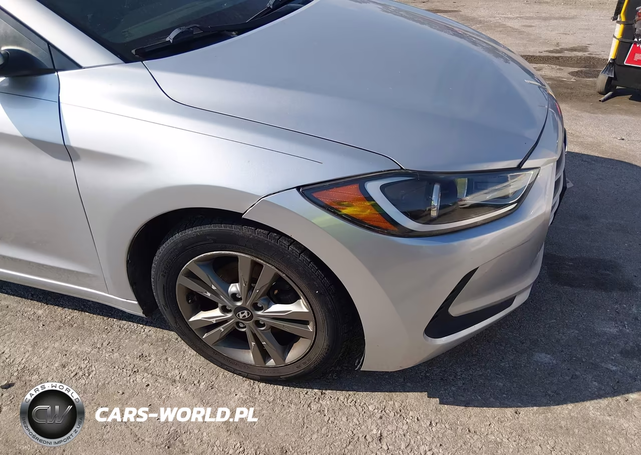 2018 Hyundai Elantra Value Edition VIN:5NPD84LF2JH285385 - 6