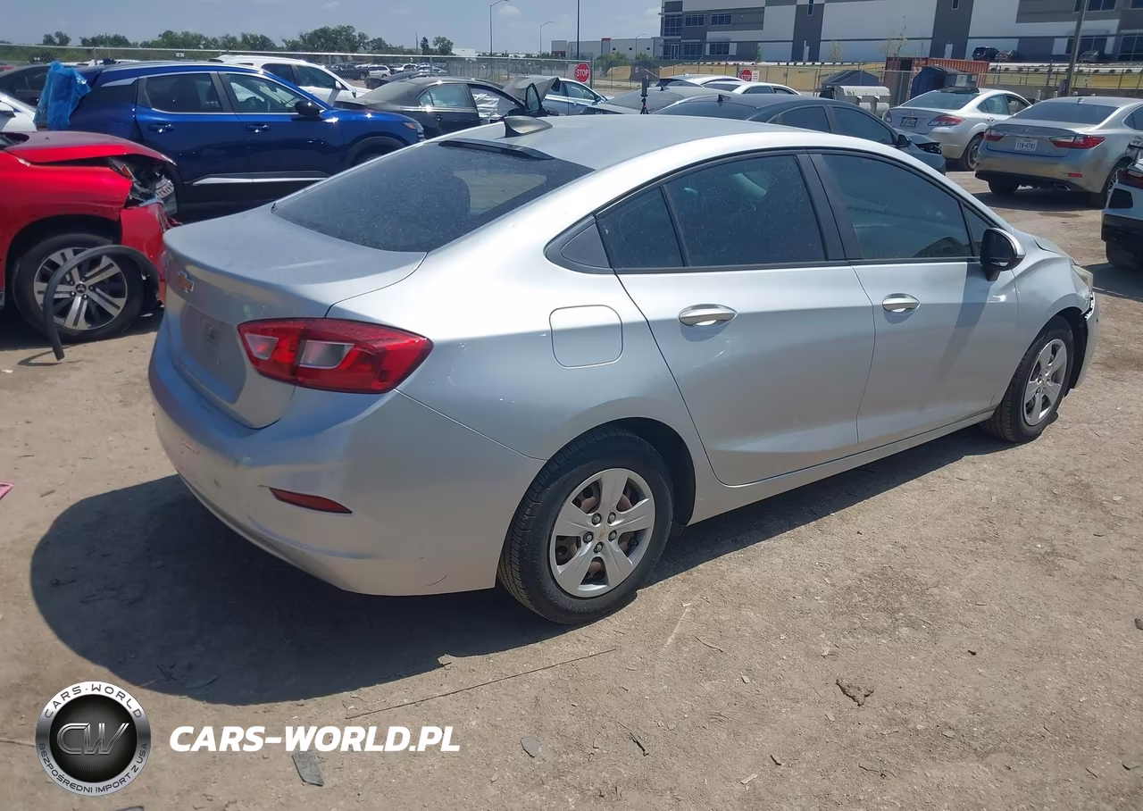 2018 Chevrolet Cruze Ls Auto VIN:1G1BC5SM4J7226248 - 4