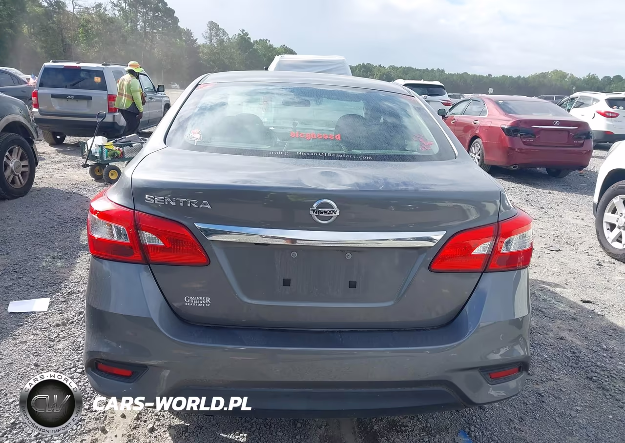 2018 Nissan Sentra S VIN:3N1AB7AP7JY319408 - 17