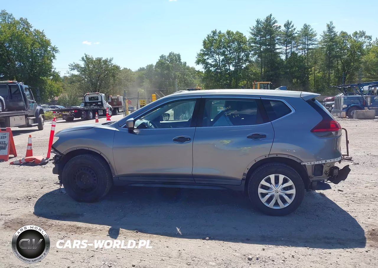 2018 Nissan Rogue S VIN:KNMAT2MV3JP527424 - 14