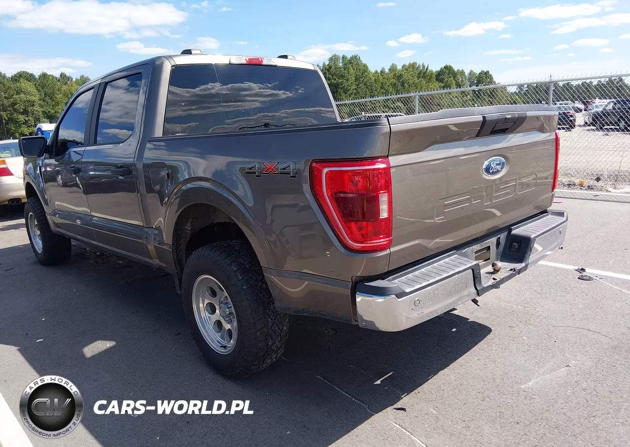 2023 Ford F-150 Xlt VIN:1FTFW1E55PFA26894 - 3