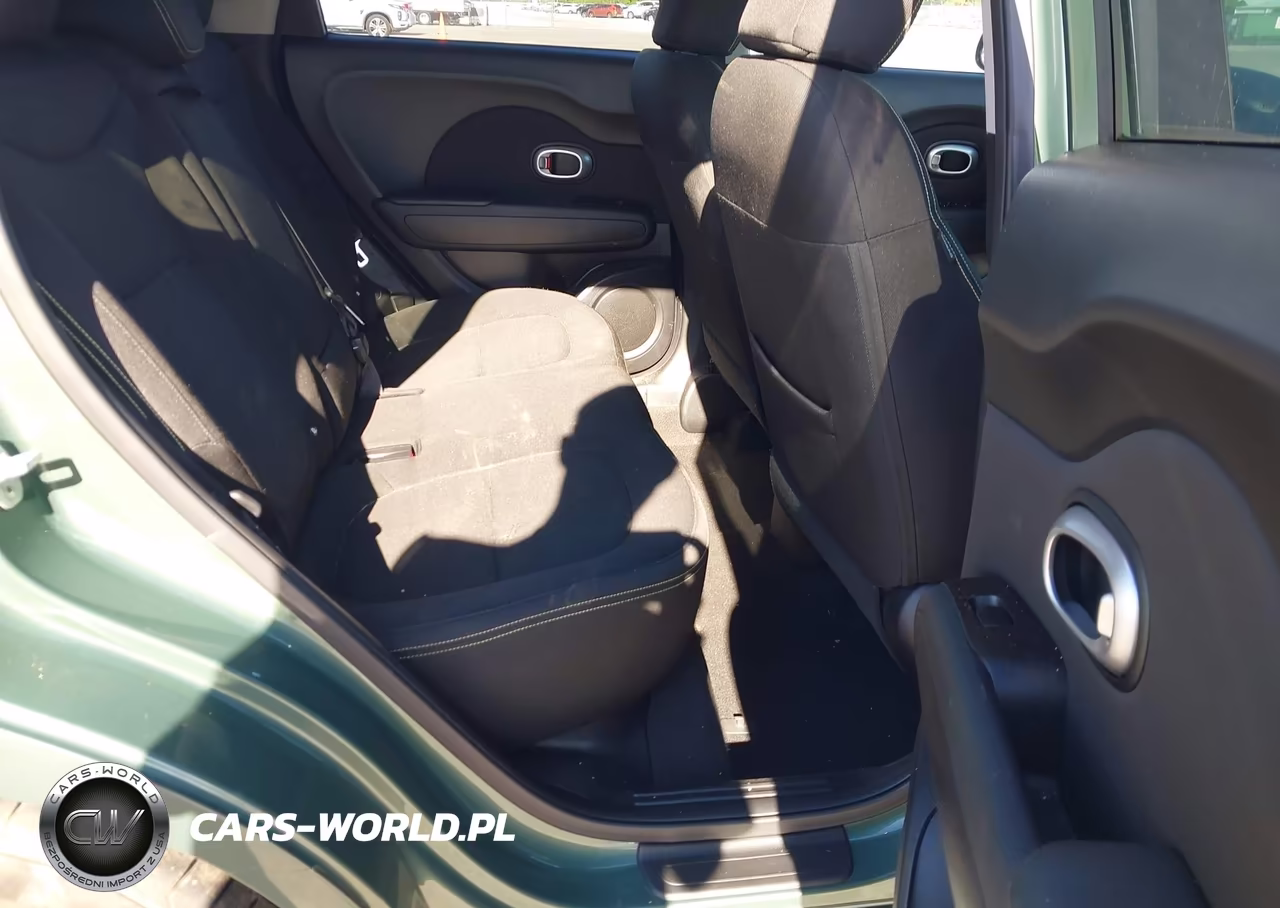 2014 Kia Soul + VIN:KNDJP3A53E7046528 - 8