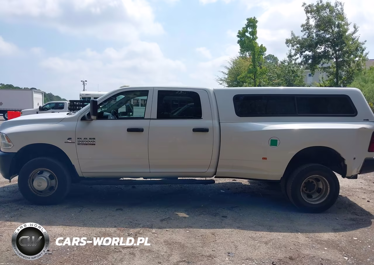 2017 Ram 3500 Tradesman 4X4 8' Box VIN:3C63RRGL6HG672747 - 16