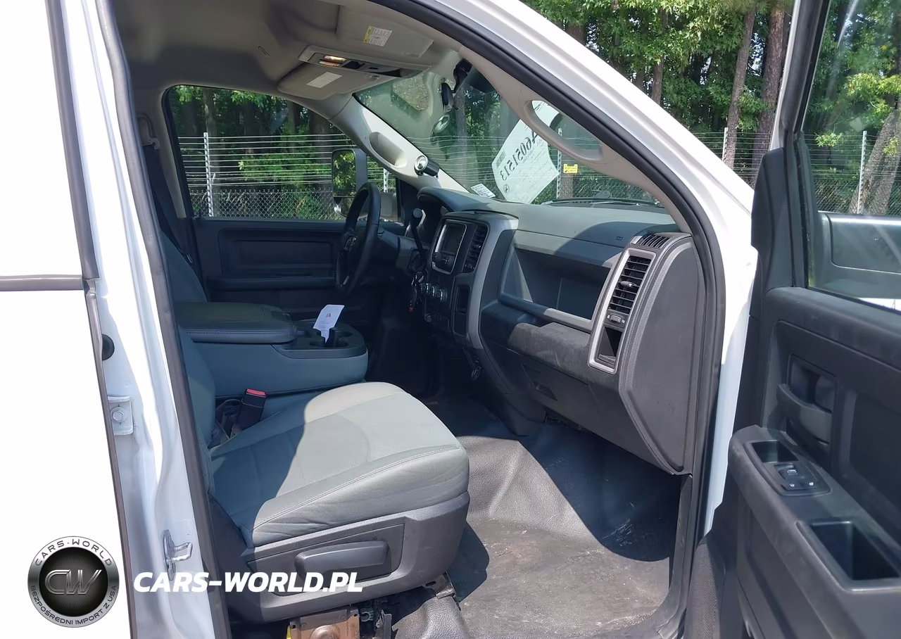 2017 Ram 3500 Tradesman 4X4 8' Box VIN:3C63RRGL6HG672747 - 5