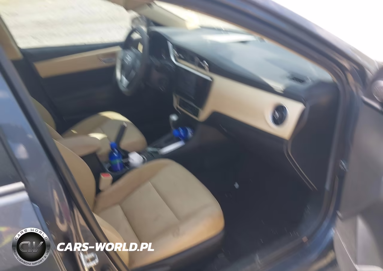 2018 Toyota Corolla Le VIN:5YFBURHE9JP834700 - 5