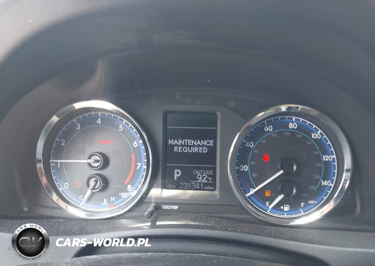 2018 Toyota Corolla Le VIN:5YFBURHE9JP834700 - 7