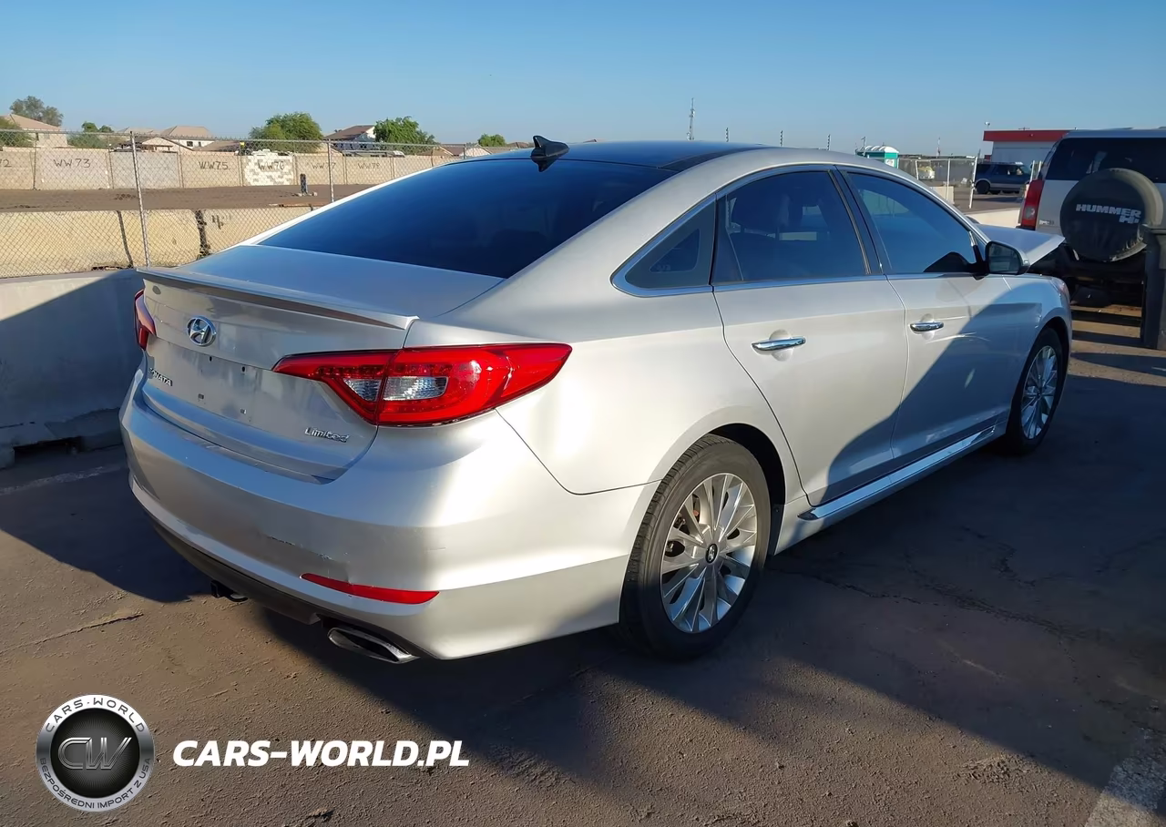 2015 Hyundai Sonata Limited VIN:5NPE34AF1FH077091 - 4
