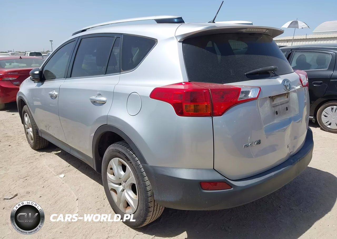 2015 Toyota Rav4 Le VIN:JTMZFREV2FJ046690 - 3