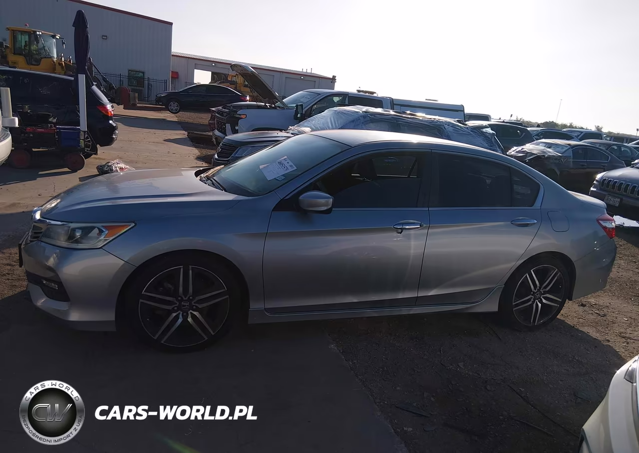 2017 Honda Accord Sport VIN:1HGCR2F58HA301558 - 14