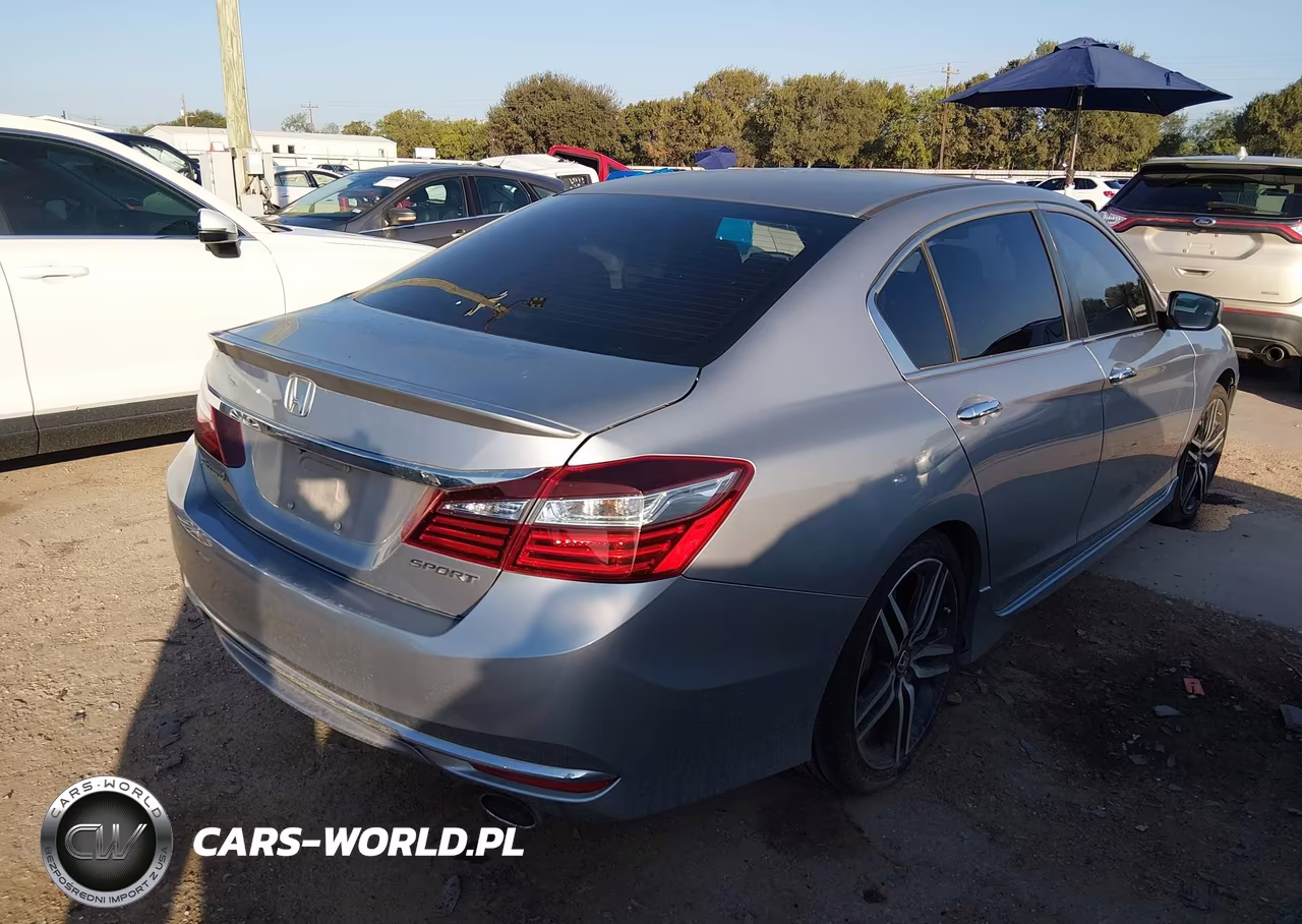 2017 Honda Accord Sport VIN:1HGCR2F58HA301558 - 4