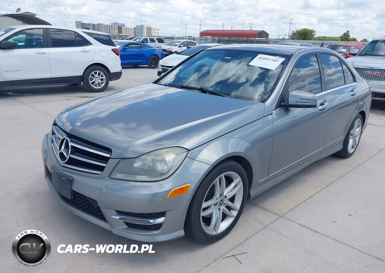 2014 Mercedes-Benz C 250 Sport VIN:WDDGF4HB9EG250366 - 2