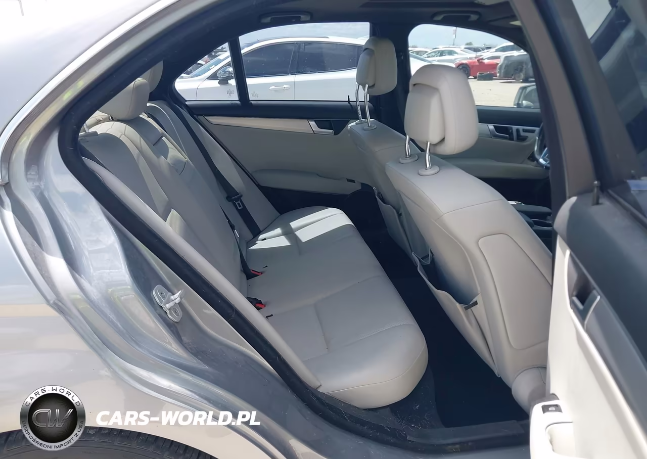 2014 Mercedes-Benz C 250 Sport VIN:WDDGF4HB9EG250366 - 8
