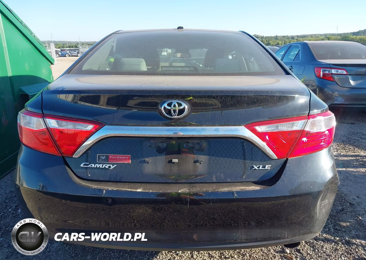 2015 Toyota Camry Xle VIN:4T1BF1FK4FU926713 - 16