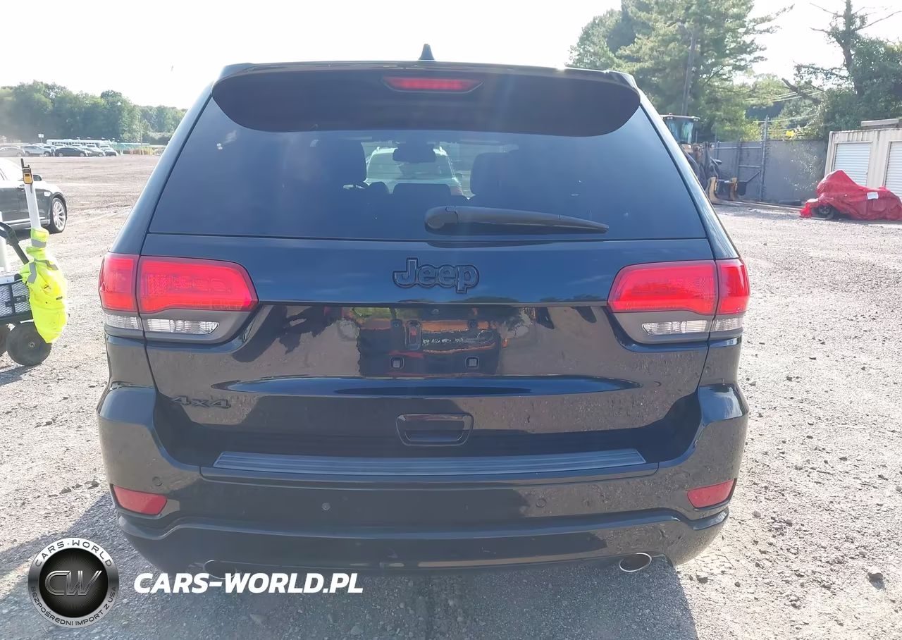 2015 Jeep Grand Cherokee Altitude VIN:1C4RJFAG4FC782684 - 16