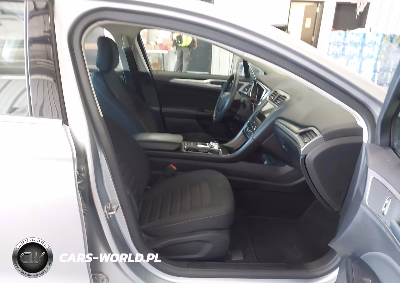 2020 Ford Fusion Hybrid Se VIN:3FA6P0LU0LR262244 - 5