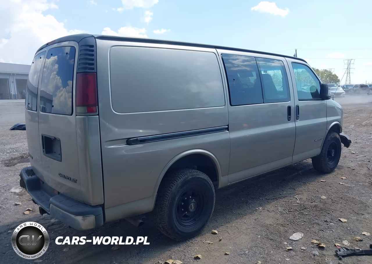 2001 Chevrolet Express VIN:1GCGG25R111153589 - 4