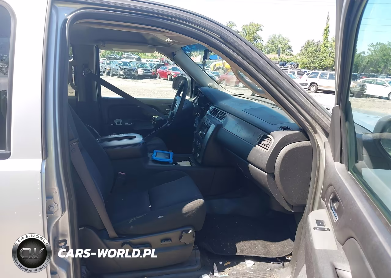 2012 Chevrolet Tahoe Commercial Fleet VIN:1GNLC2E07CR309044 - 5
