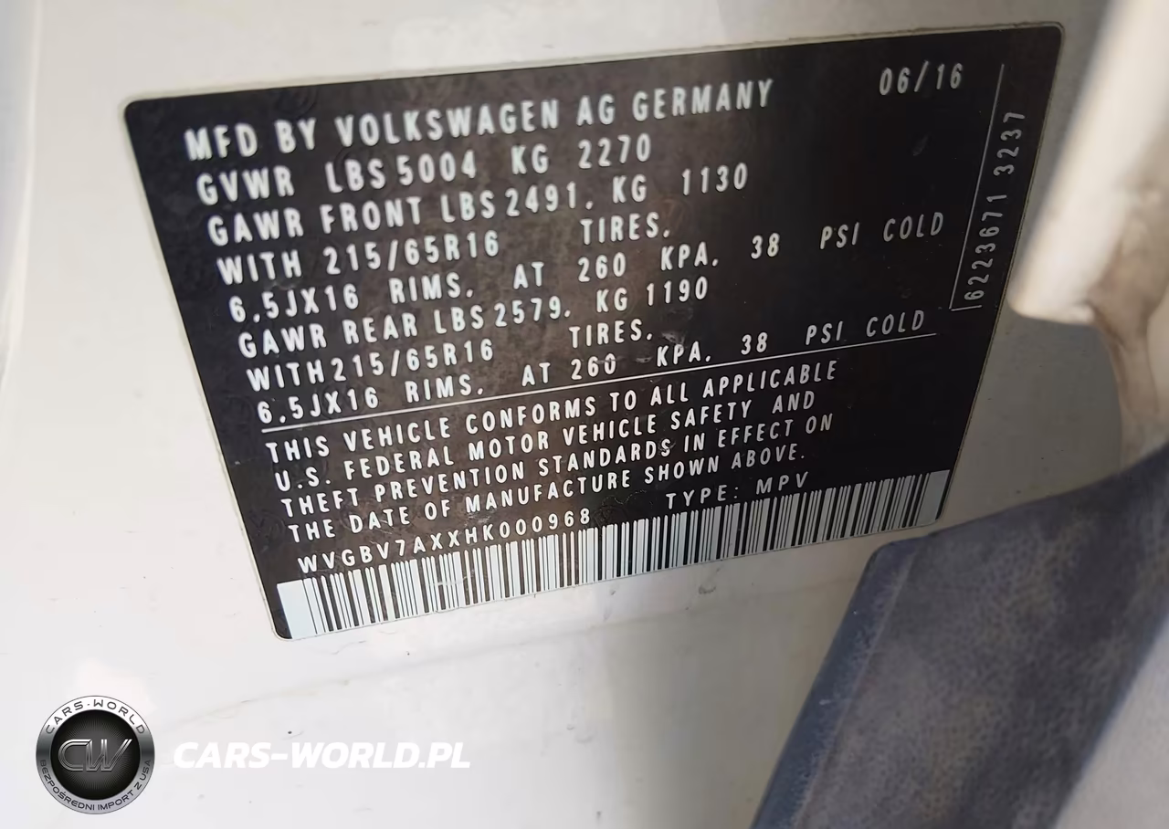 2017 Volkswagen Tiguan 2.0T S VIN:WVGBV7AXXHK000968 - 9