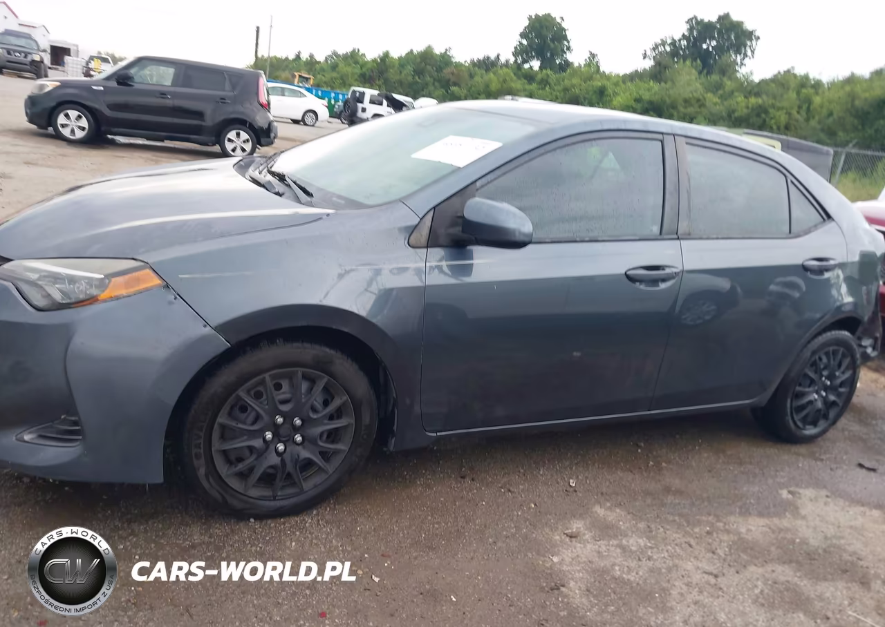 2017 Toyota Corolla Le VIN:2T1BURHE5HC878171 - 14