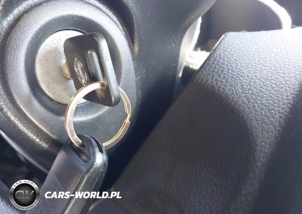 2009 Nissan Versa 1.8Sl VIN:3N1BC13E79L354744 - 10