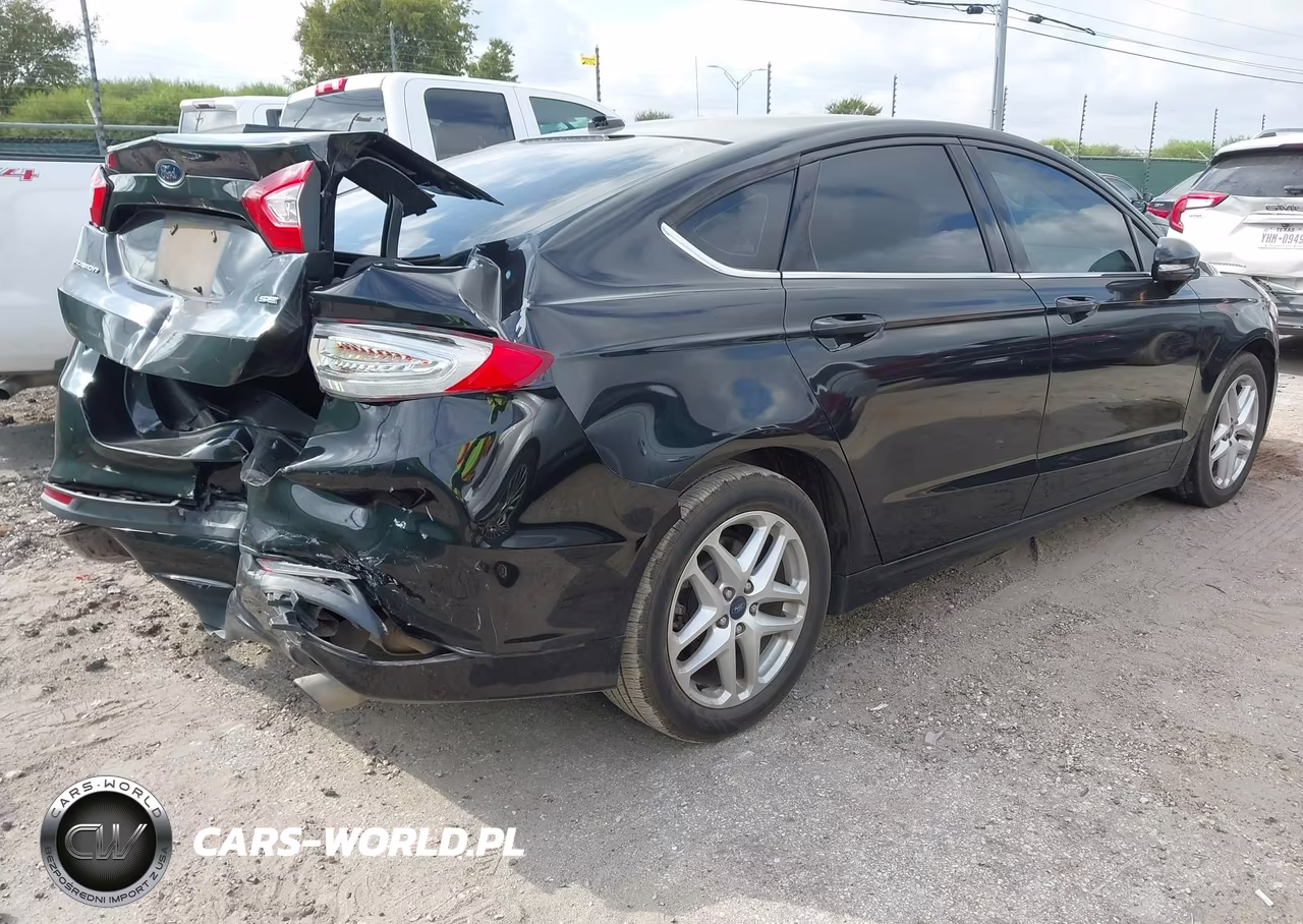 2014 Ford Fusion Se VIN:1FA6P0H75E5373445 - 4