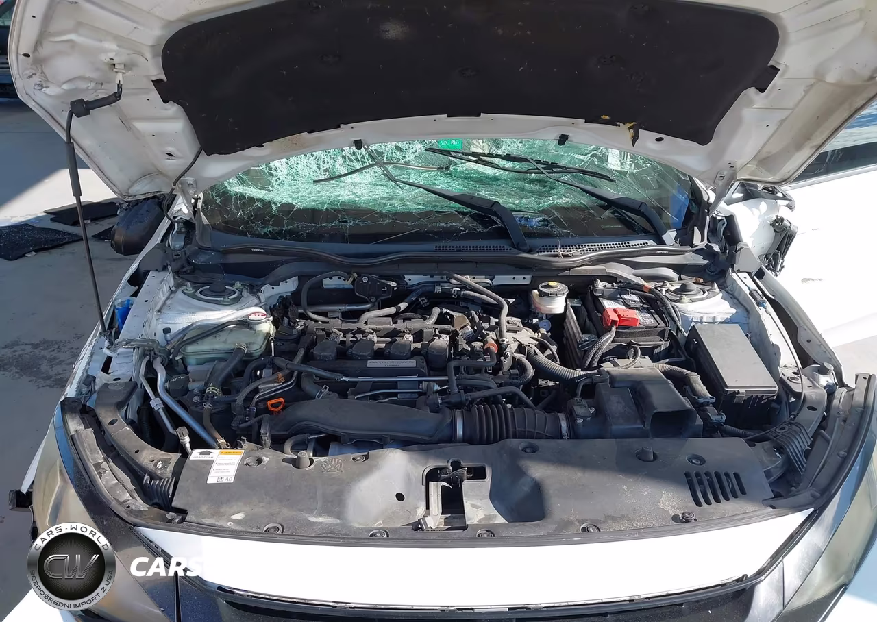 2018 Honda Civic Sport VIN:SHHFK7H48JU215468 - 10