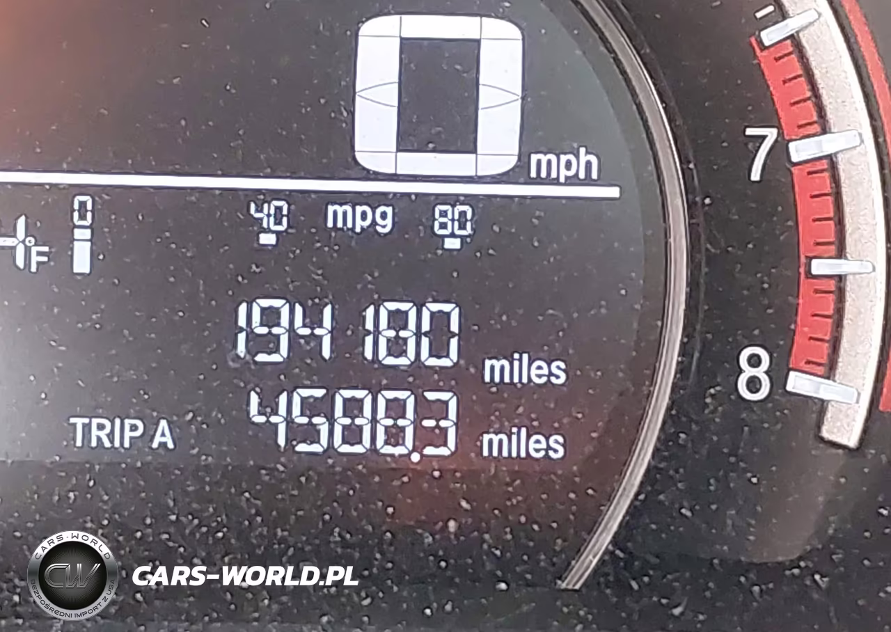 2018 Honda Civic Sport VIN:SHHFK7H48JU215468 - 15