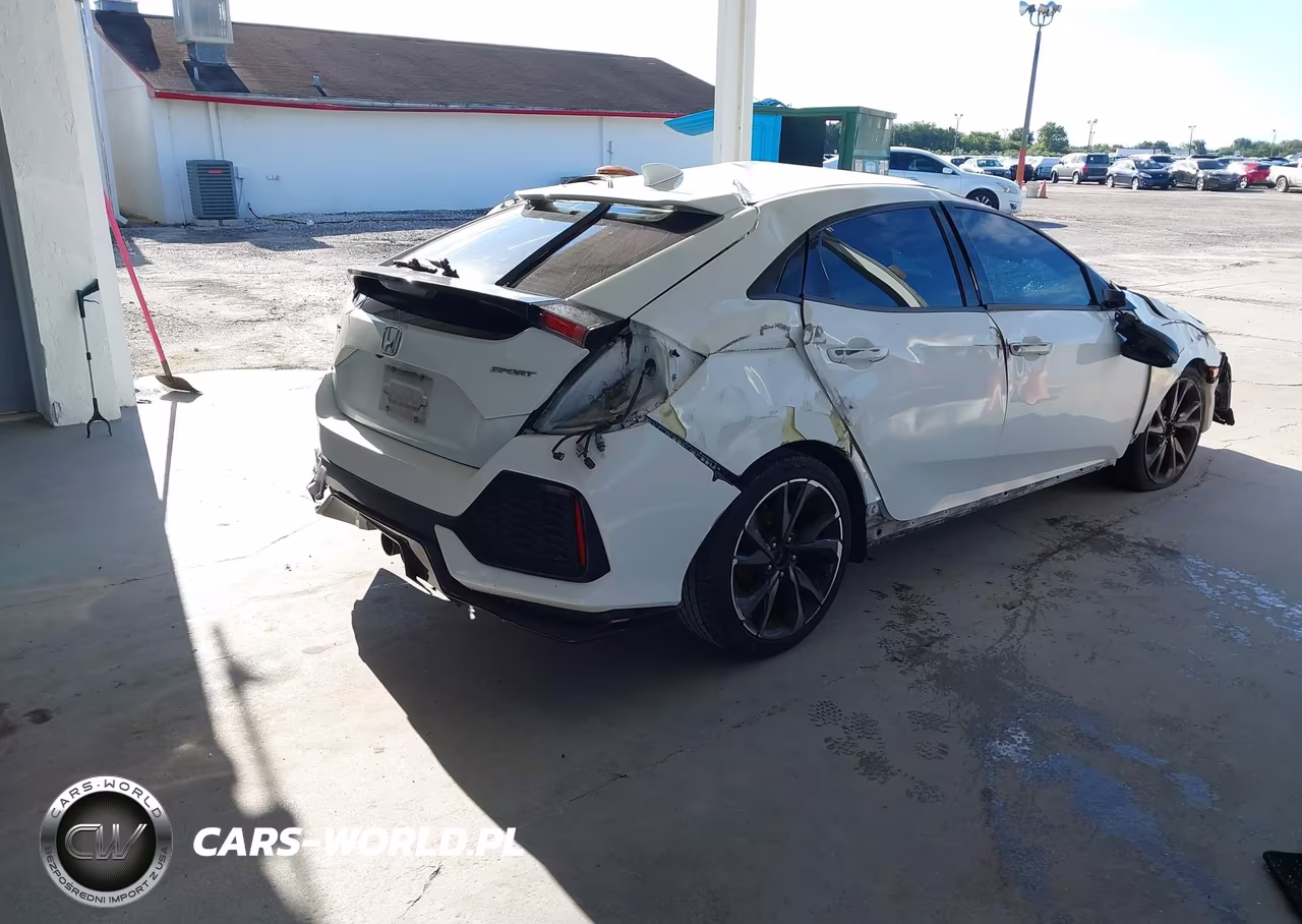 2018 Honda Civic Sport VIN:SHHFK7H48JU215468 - 4
