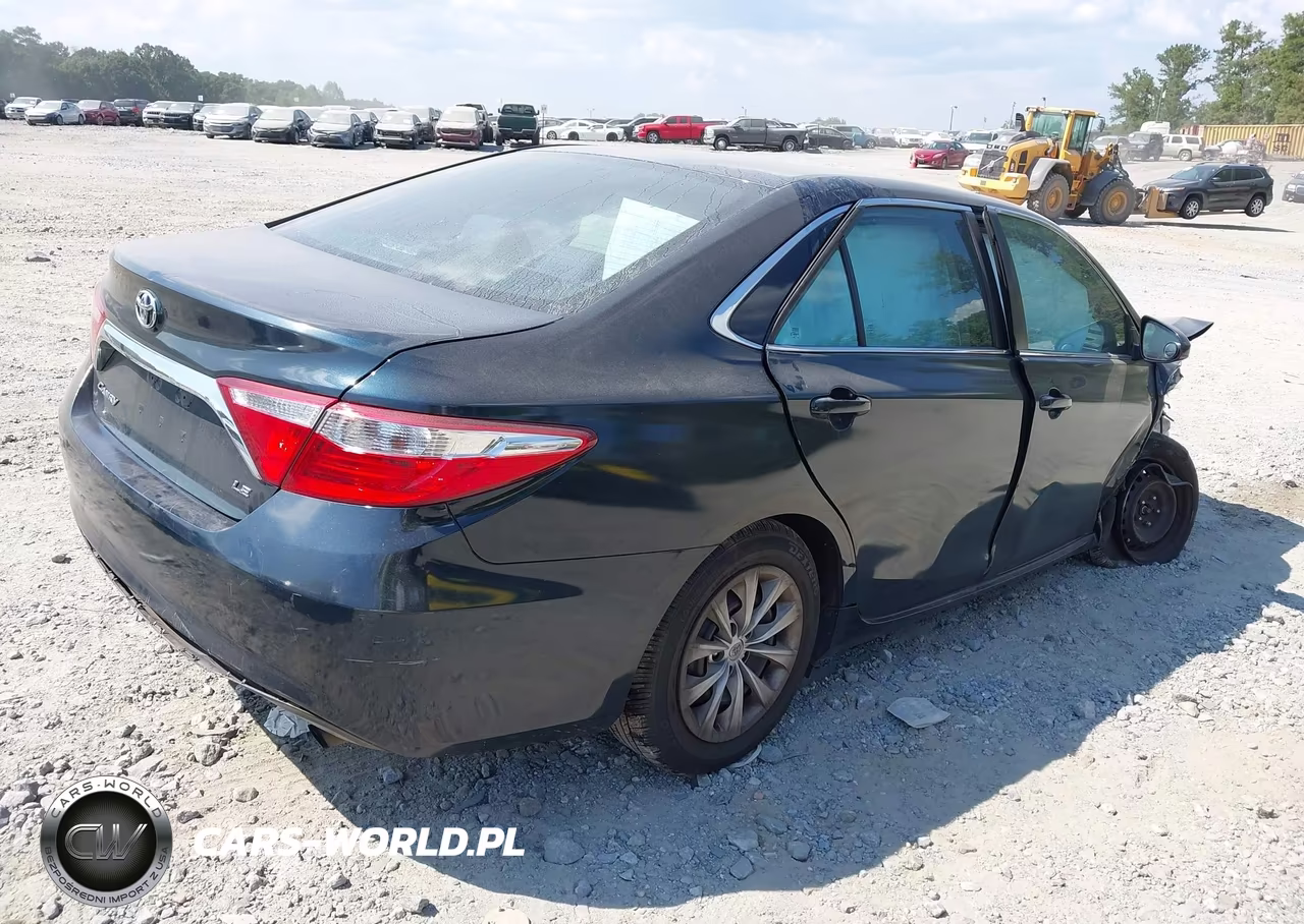 2016 Toyota Camry Le VIN:4T1BF1FK6GU124763 - 4