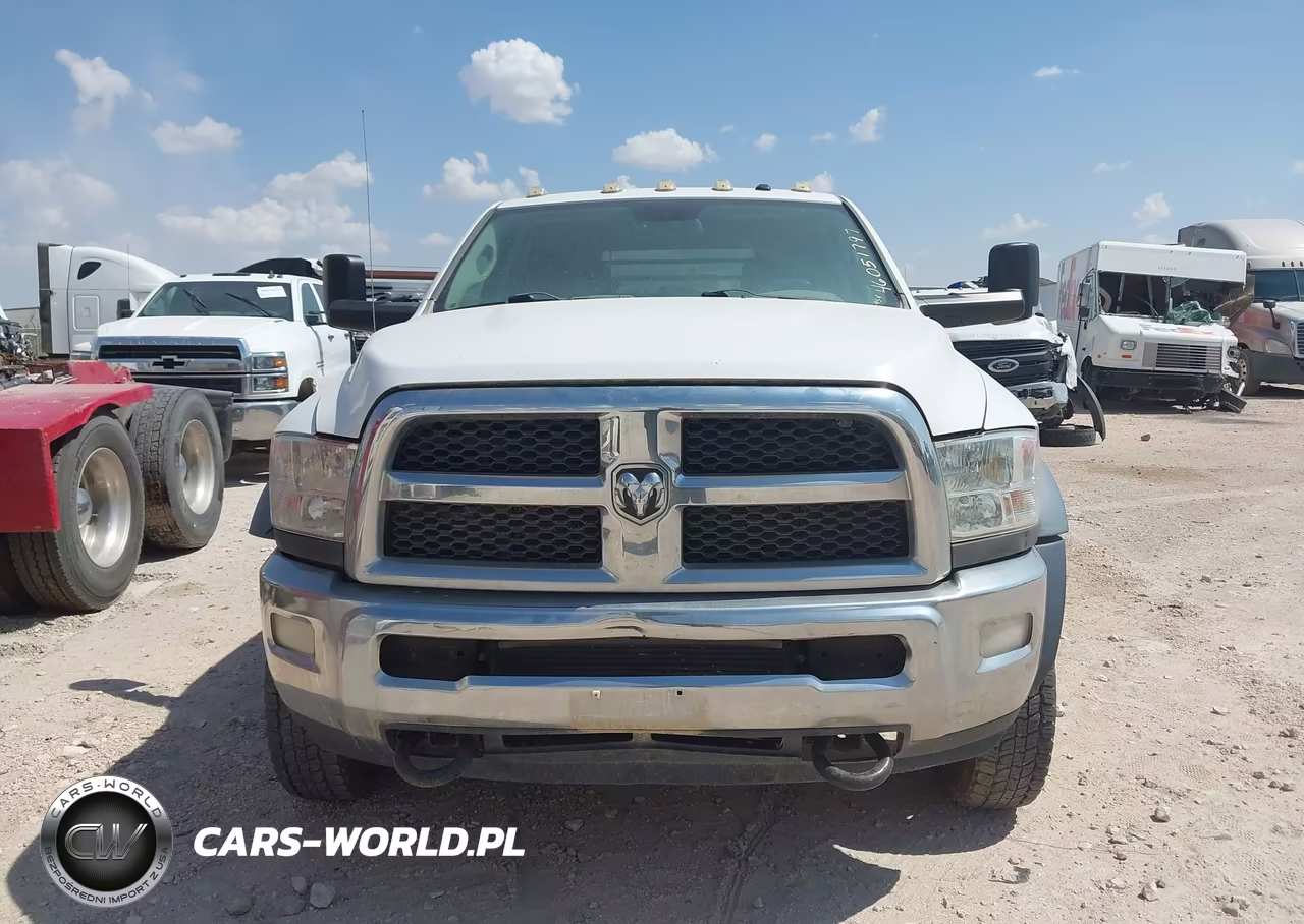 2015 Ram 5500 Chassis Tradesman-Slt-Laramie VIN:3C7WRNFL9FG609044 - 12