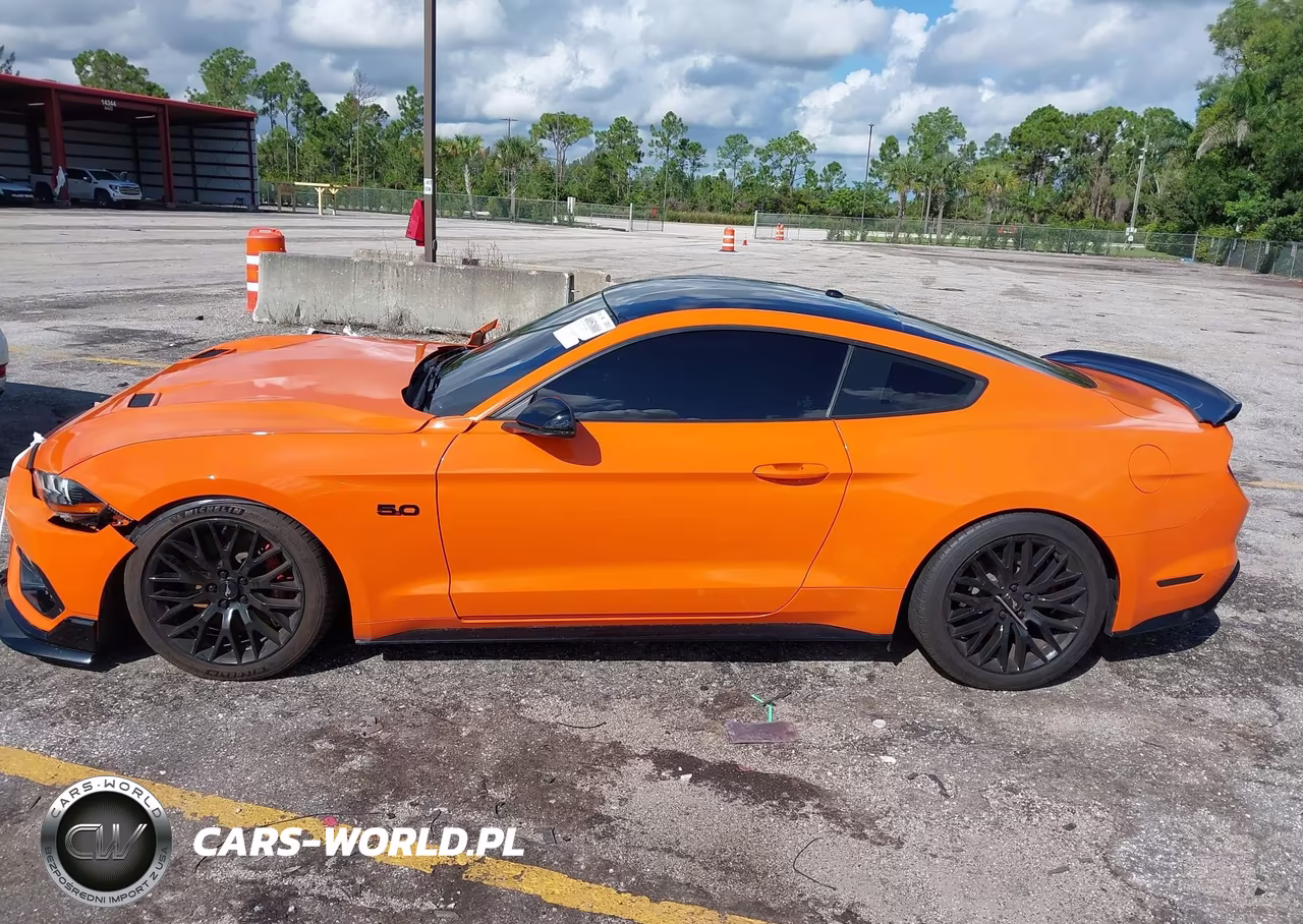 2020 Ford Mustang Gt Premium Fastback VIN:1FA6P8CF9L5123930 - 15