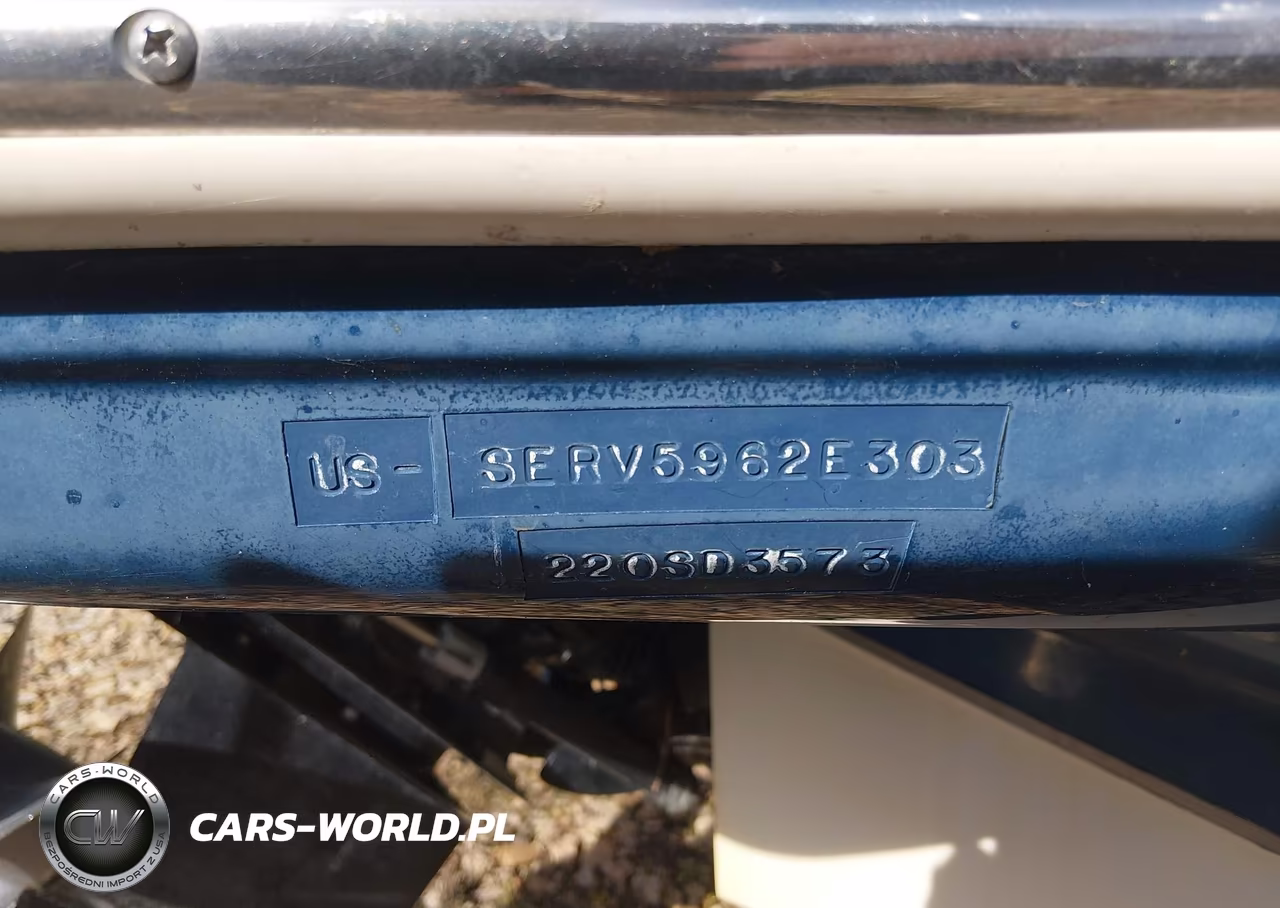 2003 Sea Ray Sundeck 220 Boat And Trailer VIN:SERV5962E303 - 9