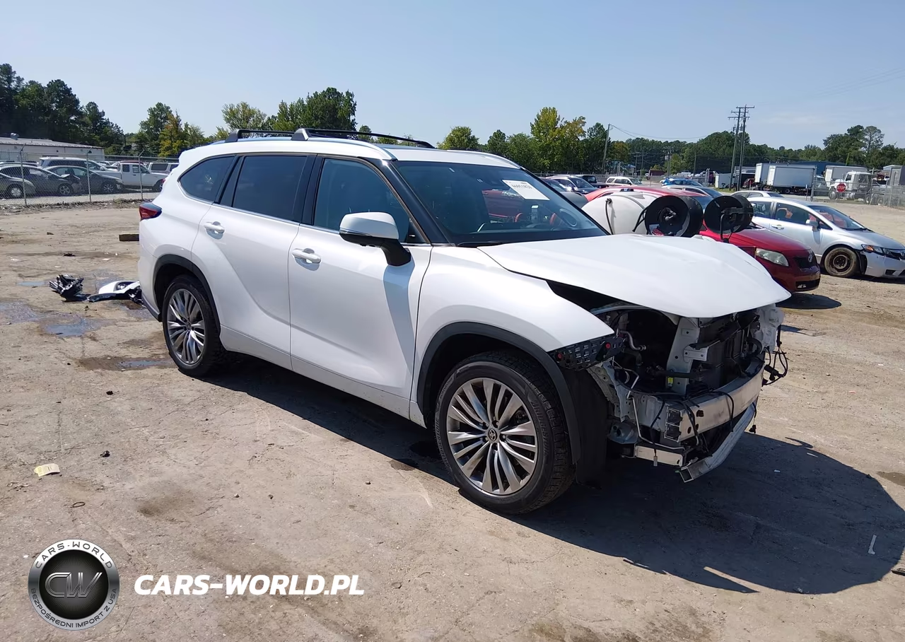 2023 Toyota Highlander Hybrid Platinum