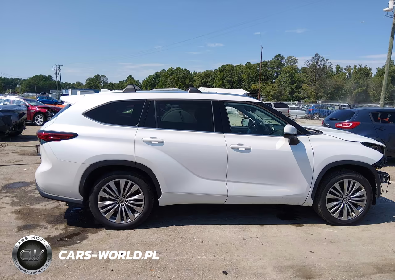 2023 Toyota Highlander Hybrid Platinum VIN:5TDFARAH7PS020432 - 14