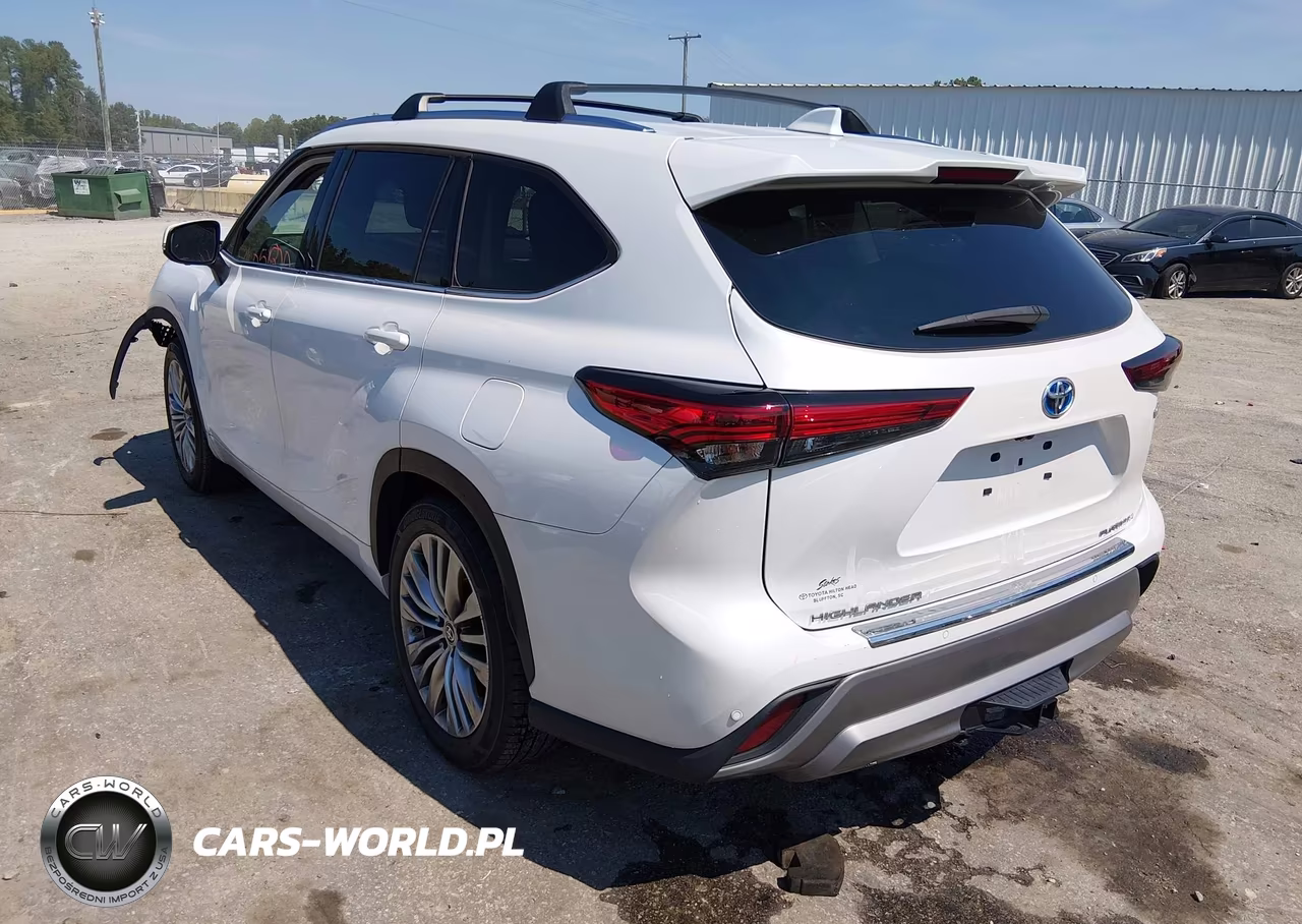 2023 Toyota Highlander Hybrid Platinum VIN:5TDFARAH7PS020432 - 3